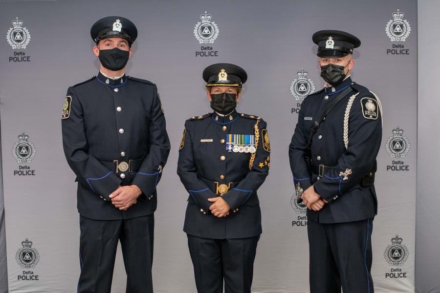 Awards DC Davey with Cst. Joel Thirsk and Cst. Grayson Hawkings.jpg
