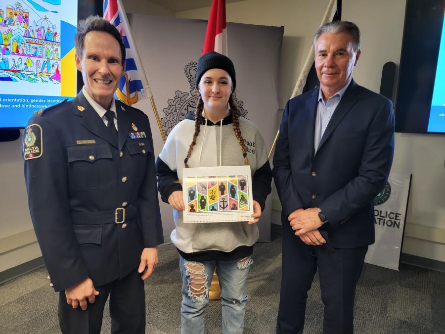 THIS calendar winner Randi Cunningham with Mayor Harvie and Chief Dubord